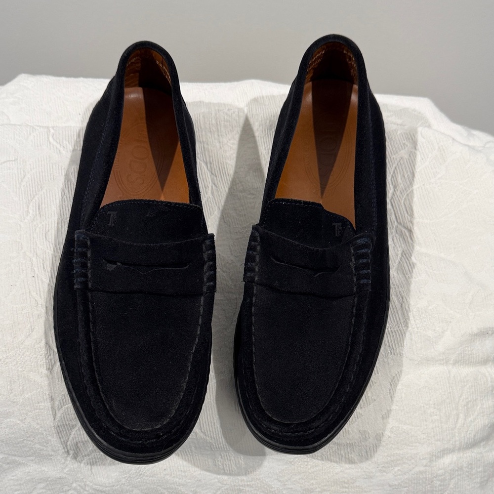 Tod’s Women’s Black suede Loafers